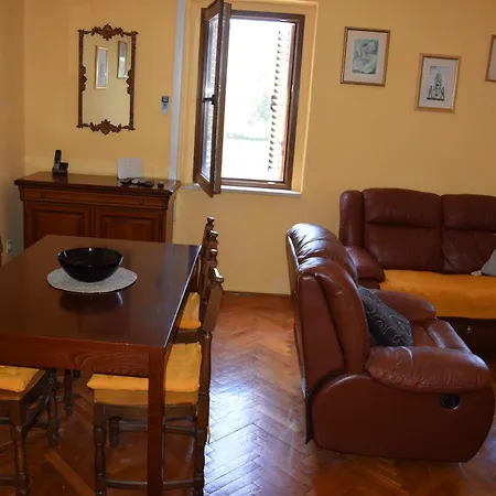 Apartman Nonna Kate Komin