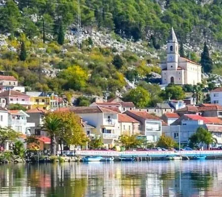 Nonna Kate Komin (Dubrovnik-Neretva)